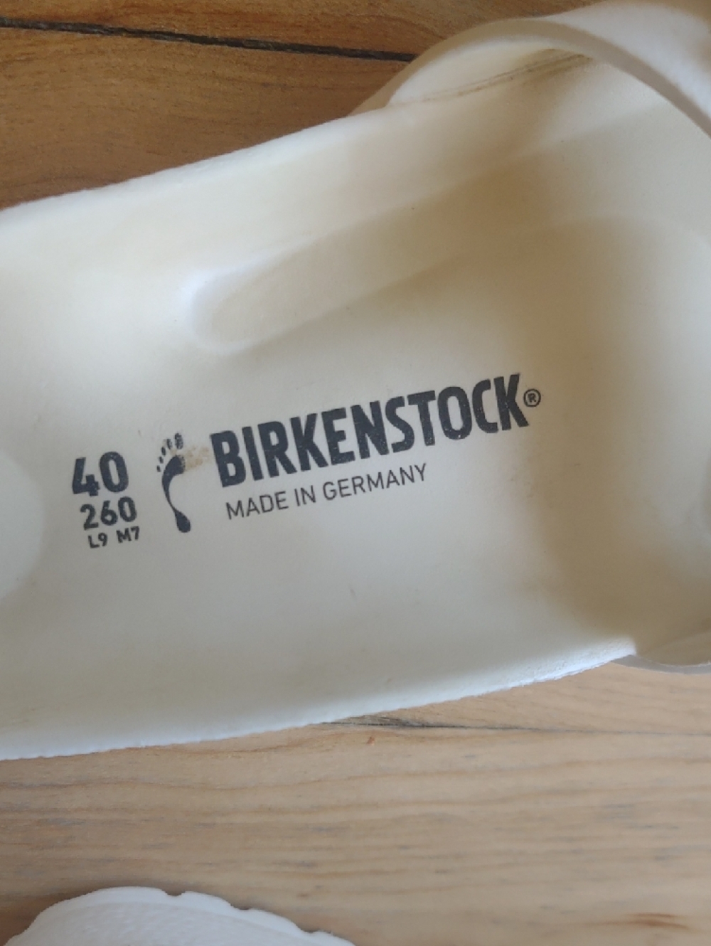 Birkenstock White Single Strap Slide Sandals - Picture 9 of 10